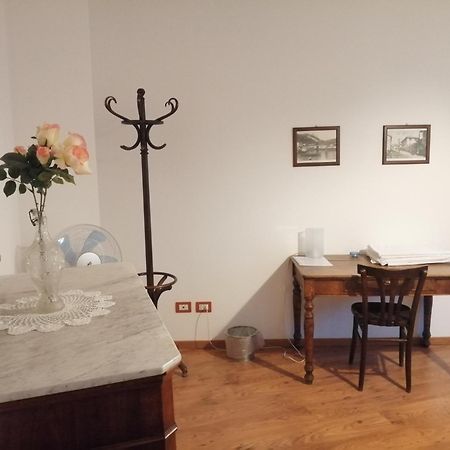 B&B Leon D'Oro Pusiano Bagian luar foto