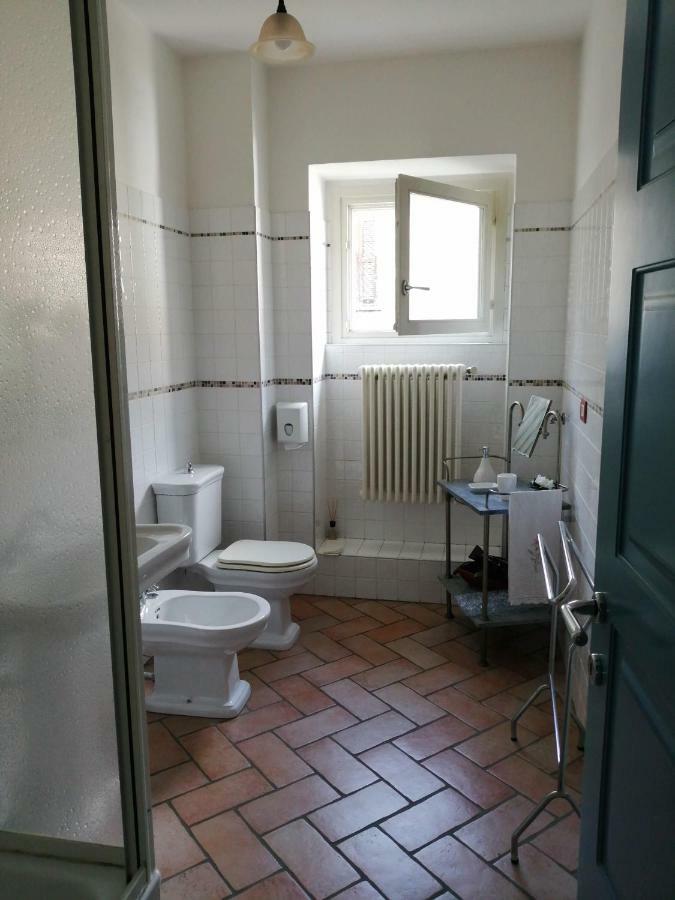 B&B Leon D'Oro Pusiano Bagian luar foto